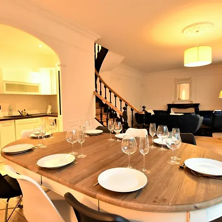 Particulier Le Tremolieres 度假居 *